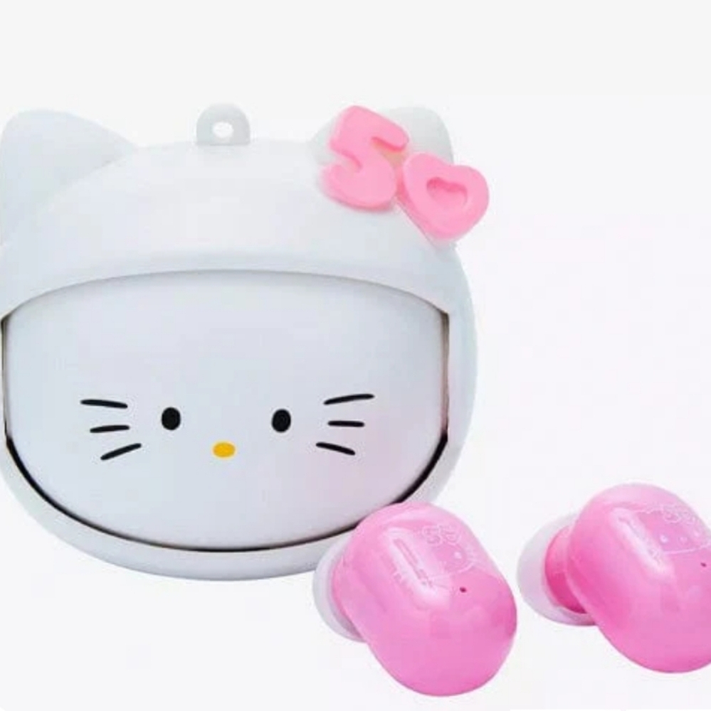 HELLO KITTY Pink Wireless Earbuds w/ Exclusive Rotatating Flip-Face Charge Case